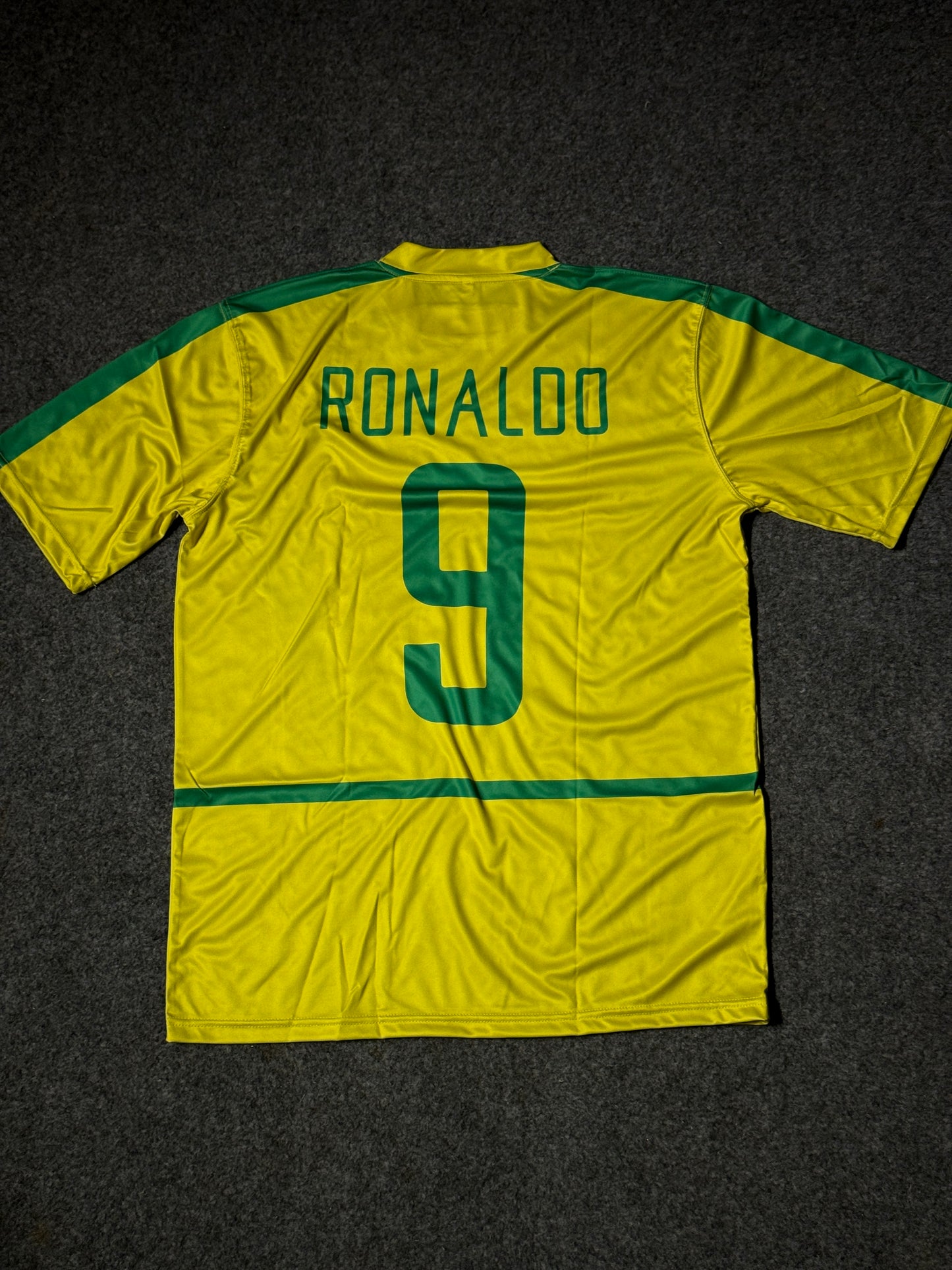BRAZIL VINTAGE JERSEY RONALDO 9 OVERSIZED