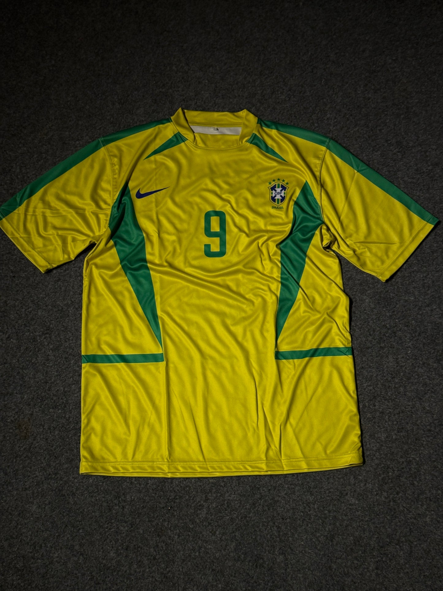 BRAZIL VINTAGE JERSEY RONALDO 9 OVERSIZED
